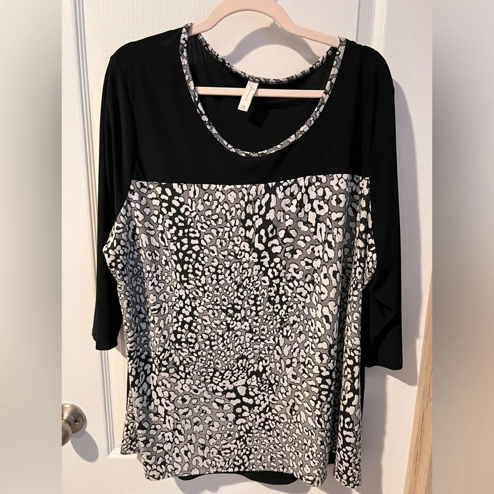 Janeric size 3x black and white top